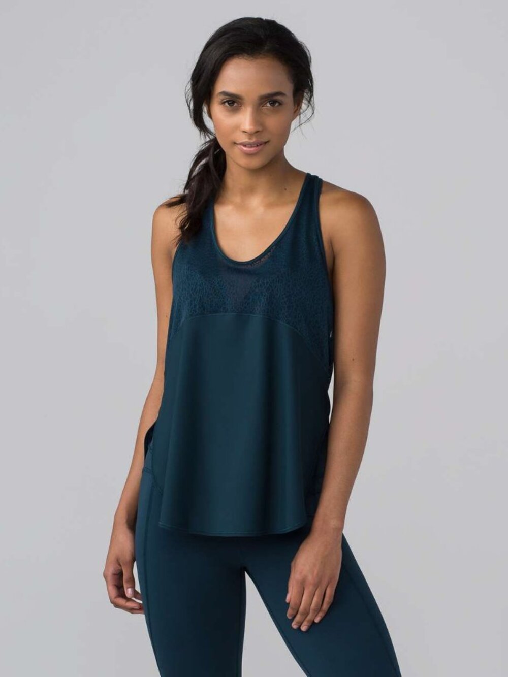 Lululemon Size 6 Medium Green Teal Jaded Twist and Train Tank Top